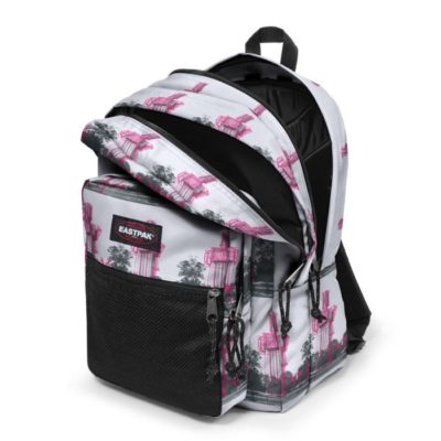 MOCHILA EASTPAK Triple Pinnacle 38 litros EK06065T Urban Pink Fondo blanco y rosa paisaje urbano