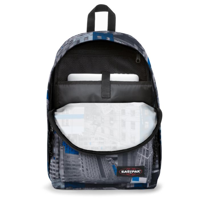 Eastpak pinnacle on sale chroblue