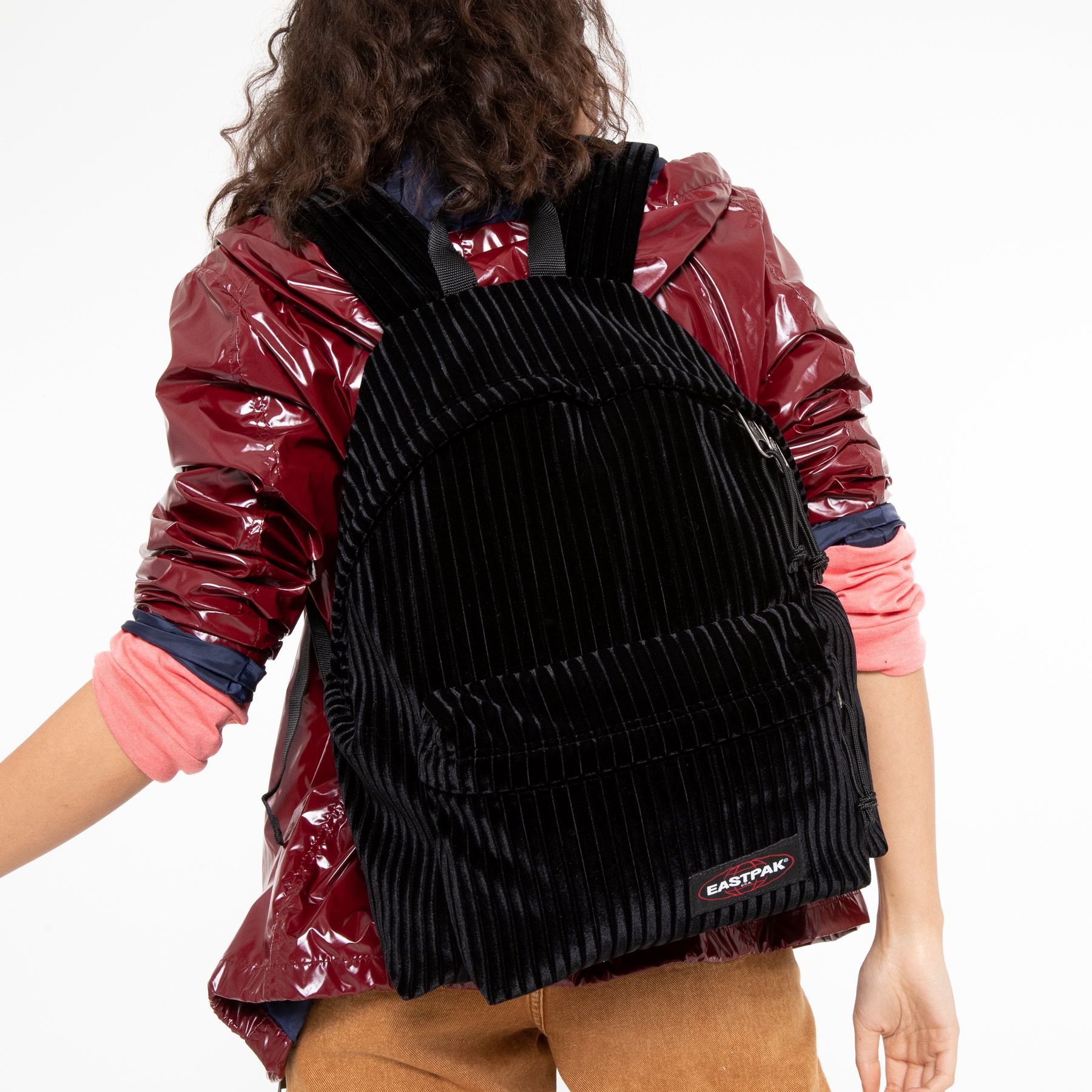 Mochila Eastpak Negra Discount Sale, UP TO 69% OFF | www.bravoplaya.com