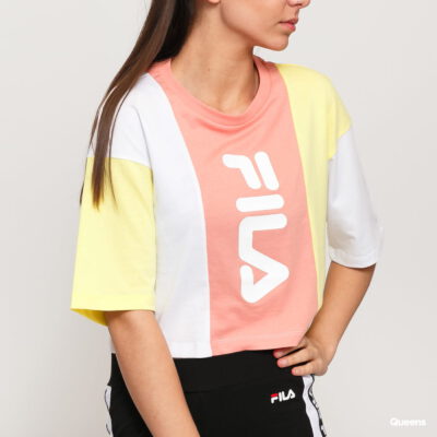 Top manga corta FILA chica Bai Cropped Tee Ref.687492 blanca salmón y amarilla logo fila vertical