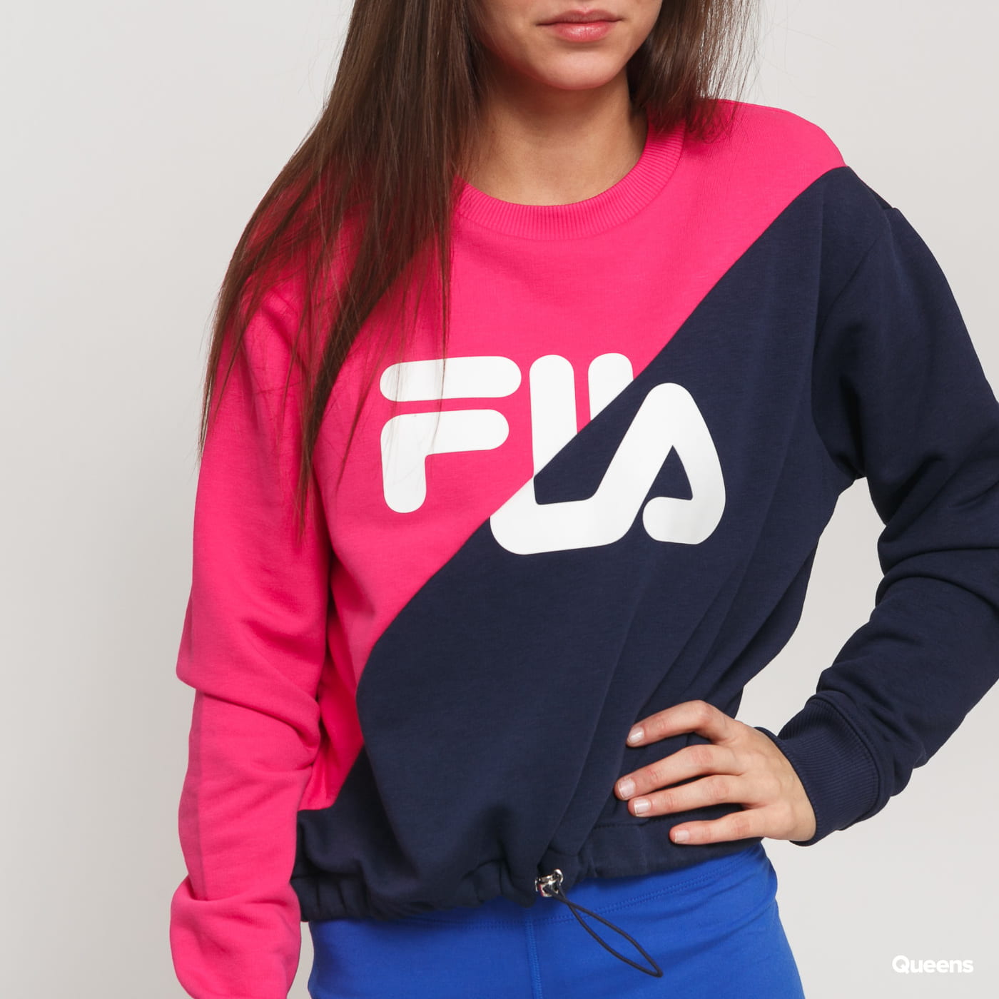 Sudadera FILA chica cuello redondo BANJI CREW SWEAT Ref. 687491 Marino y fucsia | Martimpe Berart - Tienda de Moda en Gausach, Vielha, Valle de Aran