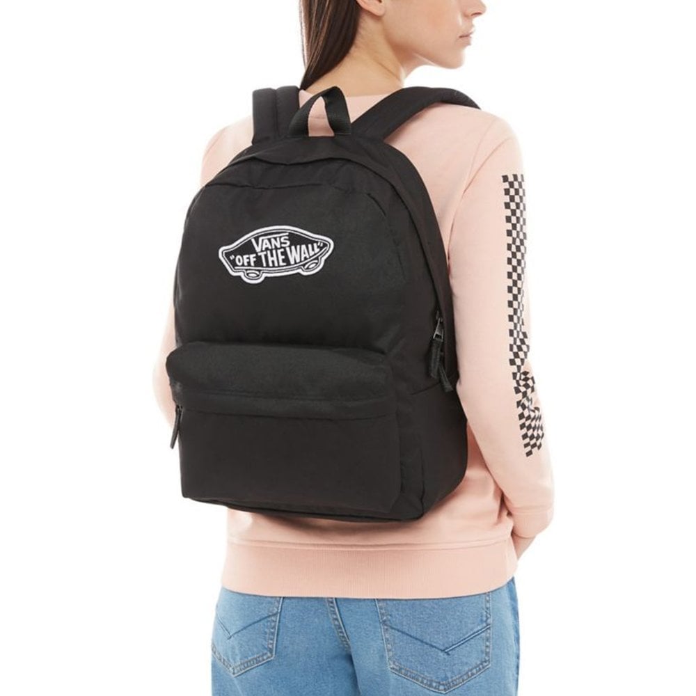 Mochila Vans unisex Realm Backpack III Ref. VN0A3UI6BLK1 Negra con logo  blanco bolsillo ordenador - Martimpe Berart - Tienda de moda en Gausach,  Vielha, Valle de Aran