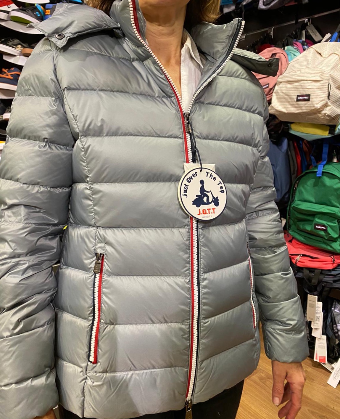 Chaqueta capucha Jott de plumas pato Mujer 1950/439 GRAND Justoverthetop Color gris Gran Frío | Martimpe Berart - Tienda de Moda en Gausach, Vielha, Valle de Aran