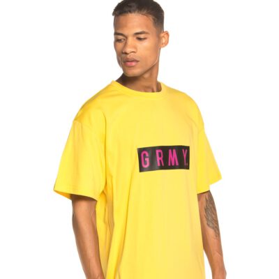 Camiseta GRIMEY manga corta unisex Flying Saucer Tee FW19 Yellow TEE Ref. GA540-YLW amarilla con logo fucsia pecho