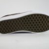 Zapatillas media caña VANS Skate Vans Chapman Mid Mod. VN0A2XSSK75 Negra con banda negra