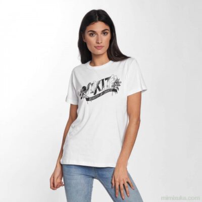 Camiseta NIKITA Mujer manga corta neo tee beauty white REF.NHWTNEB blanca