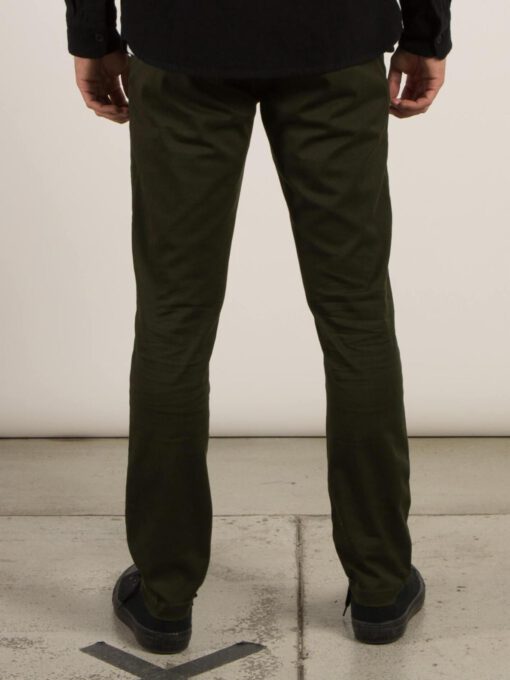 Pantalón VOLCOM chino para Hombre CHINO FRICKIN SKINNY - DARK GREEN Ref. A1131600 verde
