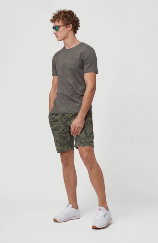 Pantalón O'NEILL corto para hombre DRESSED CAMO SHORTS Olive leaves Ref. 1A3719 verde camuflaje