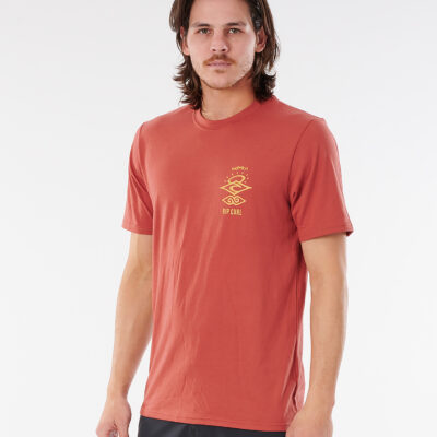 Camiseta lycra RIP CURL hombre manga corta técnica surfera Searchers UV Maroon Ref. WLY34M Granate