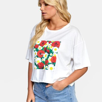 Camiseta top RVCA manga corta para mujer CROP SUPER BLOOM BOYFRIEND Ref. W3SSID blanca flores