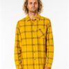 Camisa RIP CURL de Manga Larga con capucha franela Hombre Checked Out Mustard Ref. CSHGU9 cuadros mostaza