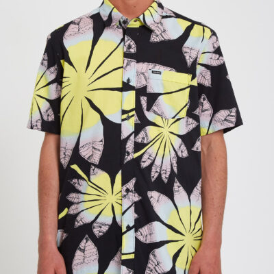 Camisa VOLCOM Manga Corta para Hombre divertida BLOOMIN - BLACK Ref. A0412204_BLK negra tropical