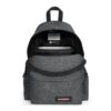 MOCHILA EASTPAK Day Pak'r EK0A5BG477H 24 litros con bolsillo ordenador Black denim gris oscuro efecto tejano