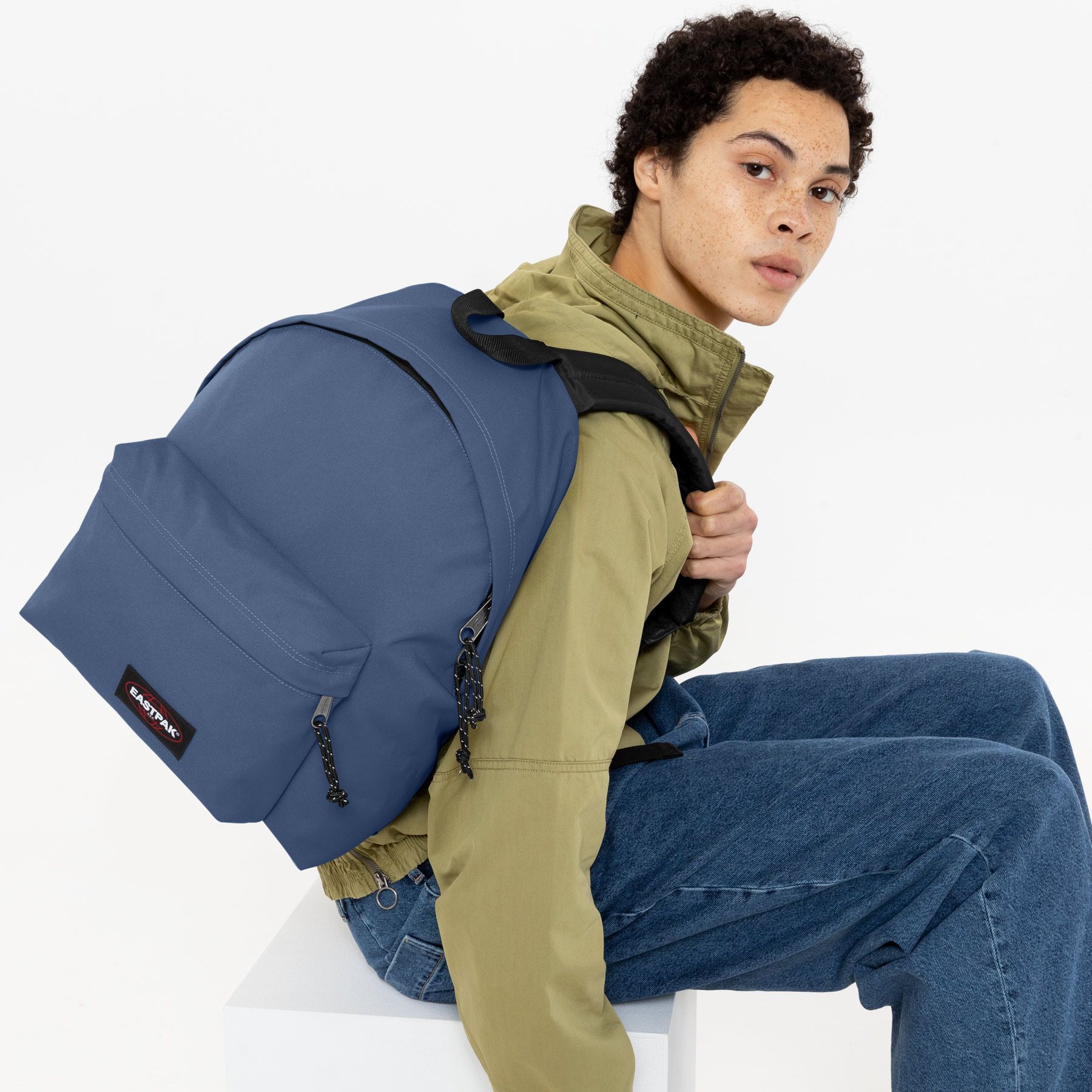 Eastpak azul sales