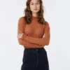 Jersey RIP CURL Mujer cuello redondo para mujer COSY FLEECE CREW ref-048WFL Light brown -caldera