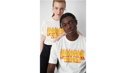 Camiseta CHAMPION STRANGER THINGS manga corta ref-217791 cha kk001 NBK-WHT-BLANCO