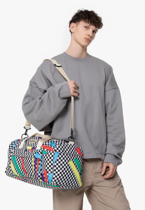 Bolsa Eastpak deporte y viaje DUFFELSON 1W5 34litros Ref. EK0A5BGU CHEX FLEX ajedez colorido